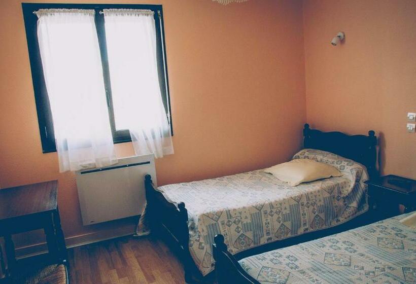 غرفة قياسية, Restaurant Maurice