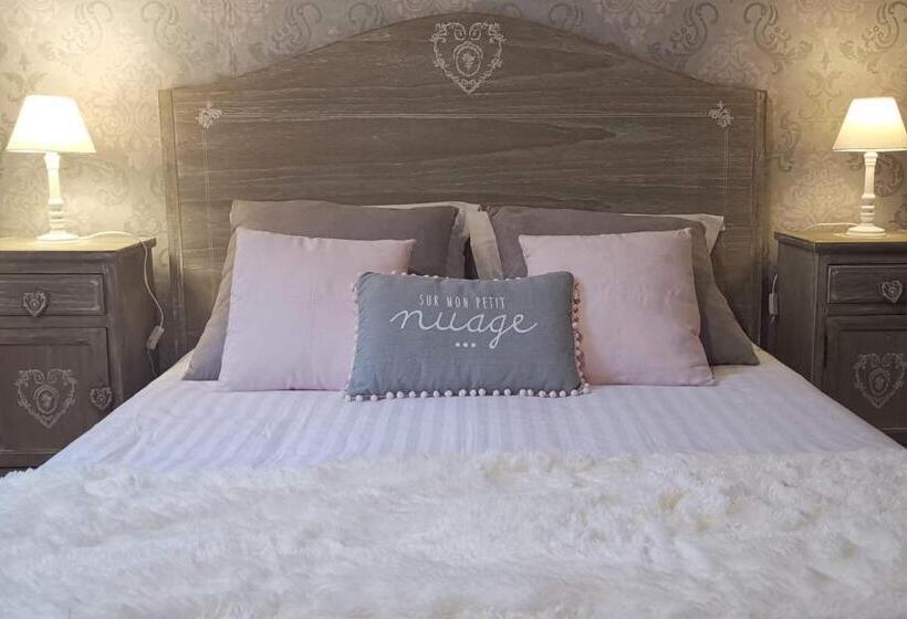 غرفة قياسية, Logis Hotel La Tourelle Du Beffroi