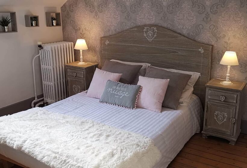 غرفة قياسية, Logis Hotel La Tourelle Du Beffroi