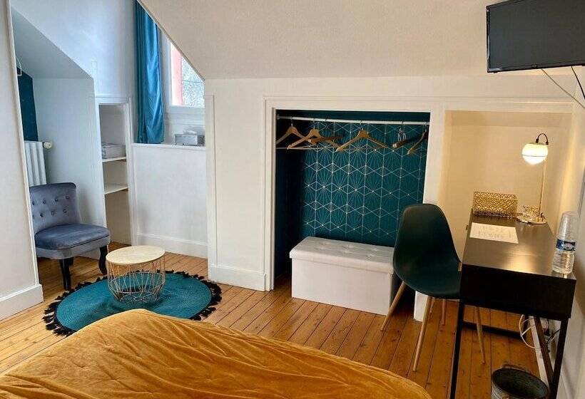 غرفة قياسية, Logis Hotel La Tourelle Du Beffroi