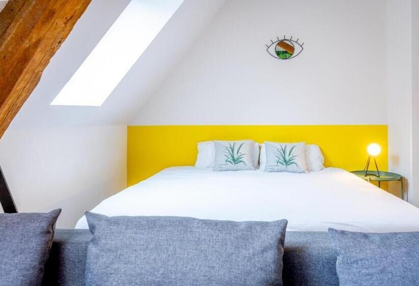 חדר סטנדרט, The People   Lille