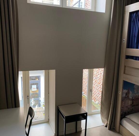 חדר סטנדרט עם מיטת קומתיים, The People   Lille