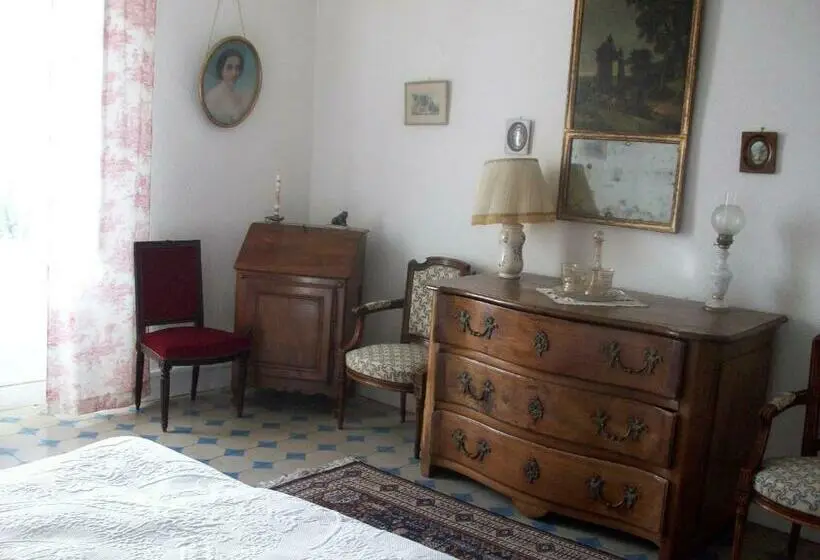 اتاق استاندارد, Le Domaine Du Chapitre