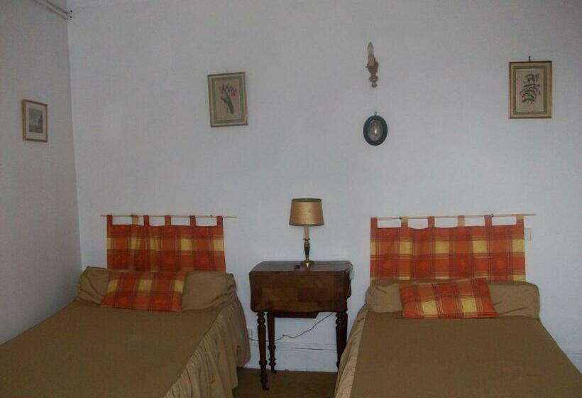 家庭间, Le Domaine Du Chapitre