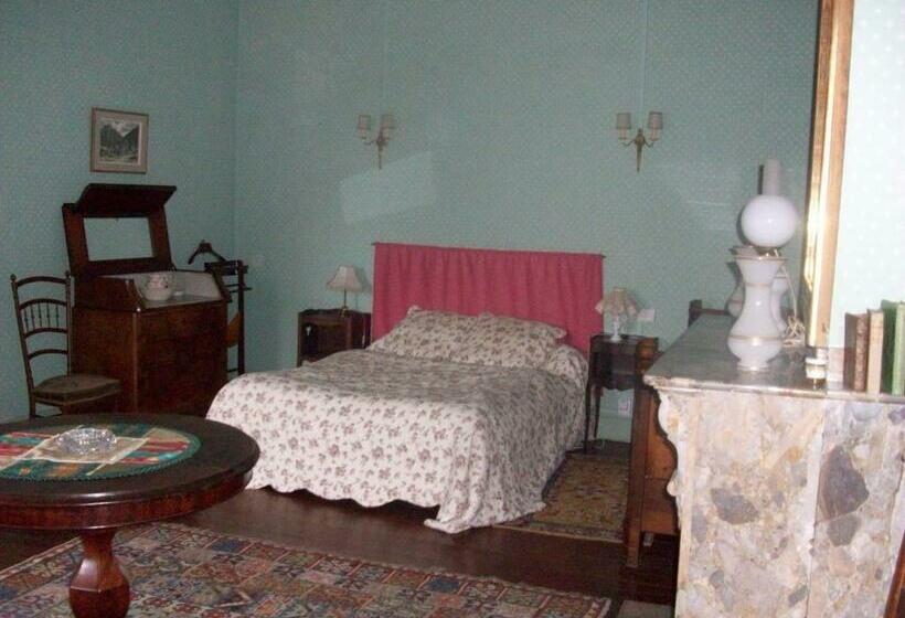 家庭间, Le Domaine Du Chapitre