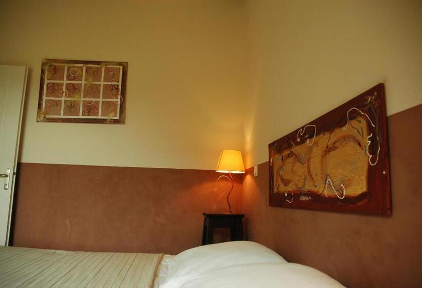 سوییت, Les Pierres D Aurèle Chambres D Hôtes