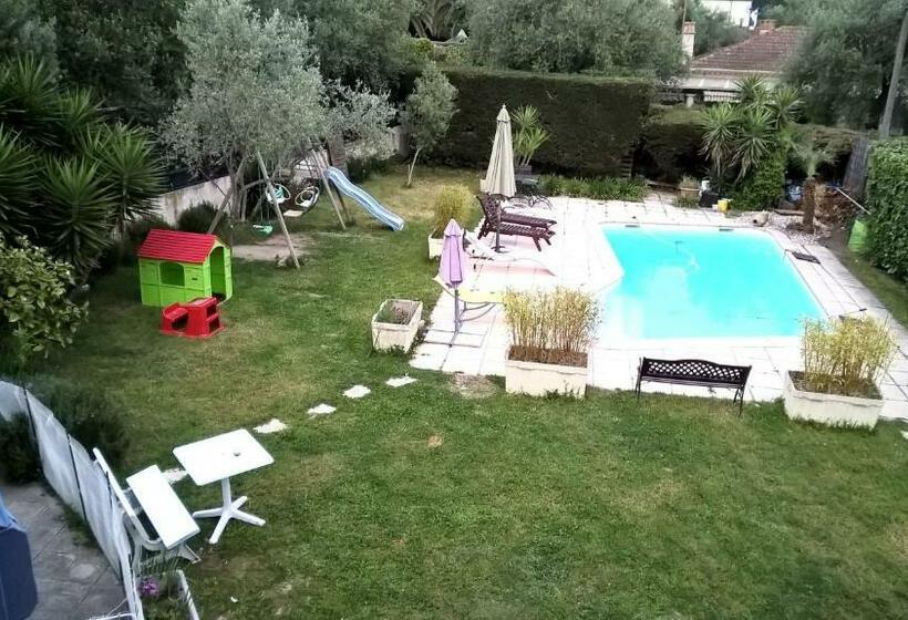 스탠다드 룸, Parfums D'azur