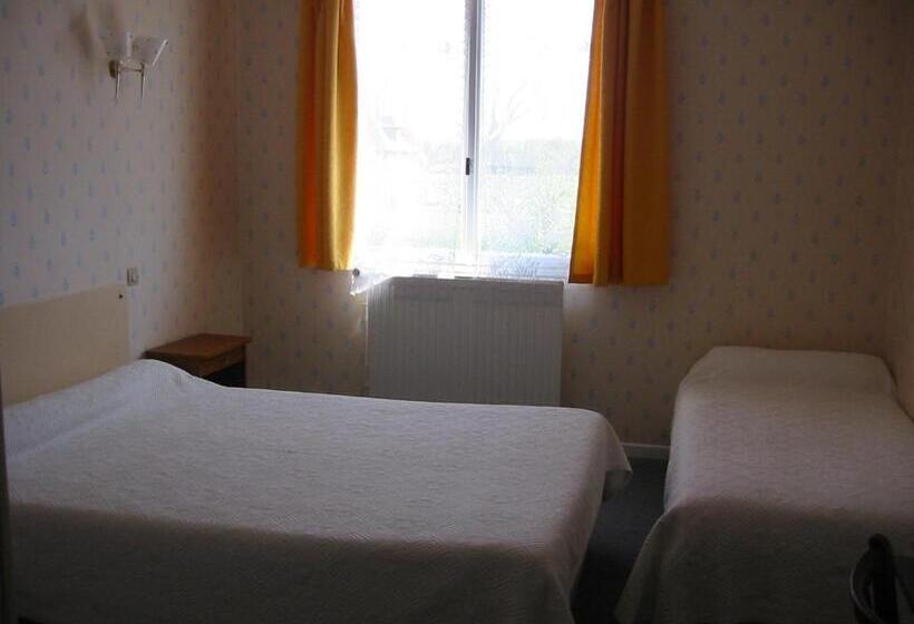 Standard 3 Pers. Værelse, Auberge Béarn Bigorre