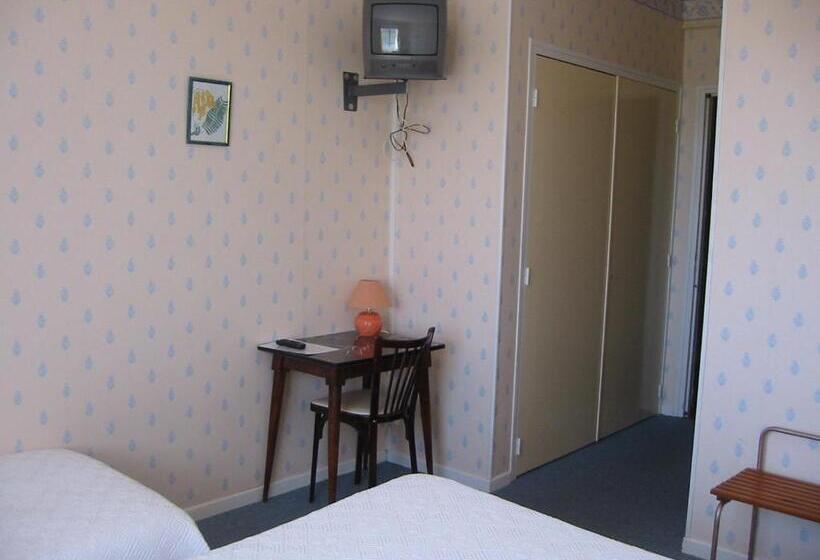 Standard 3 Pers. Værelse, Auberge Béarn Bigorre