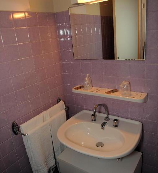 Budget Værelse, Auberge Béarn Bigorre