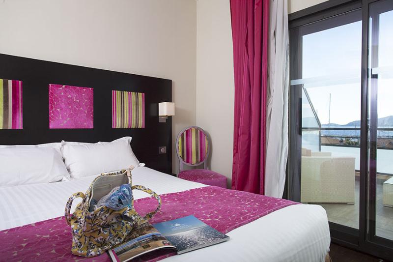 スーペリアールーム, Baptistin