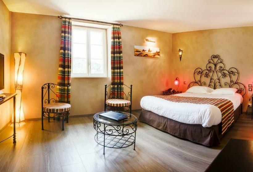 스탠다드 룸, Château De La Falque, The Originals Relais