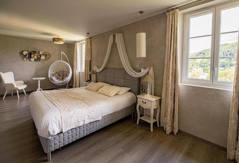 주니어 스위트, Château De La Falque, The Originals Relais