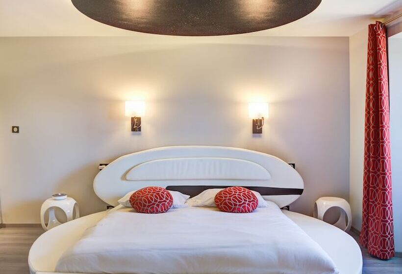 패밀리 스위트, Château De La Falque, The Originals Relais