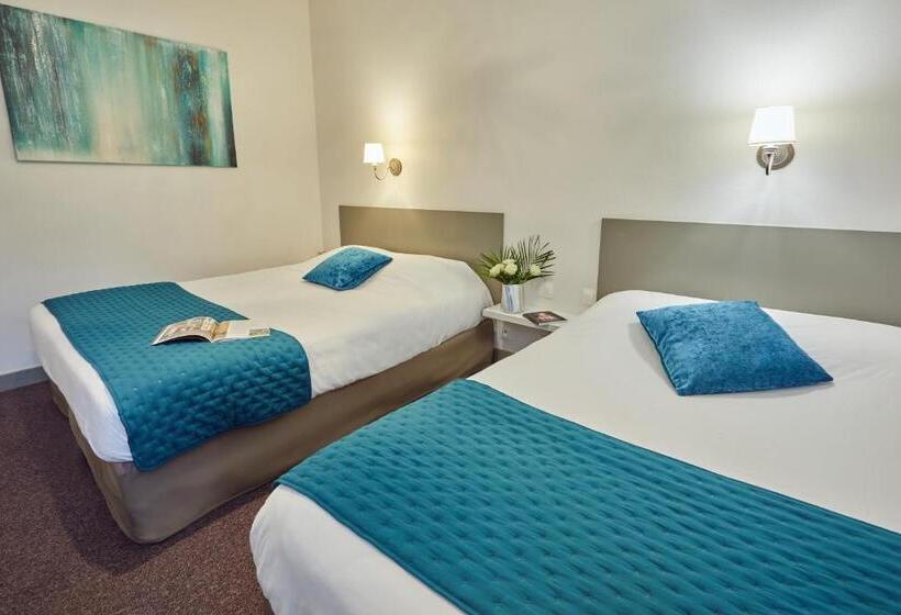 اتاق استاندارد چهار تخته, De La Pommeraie