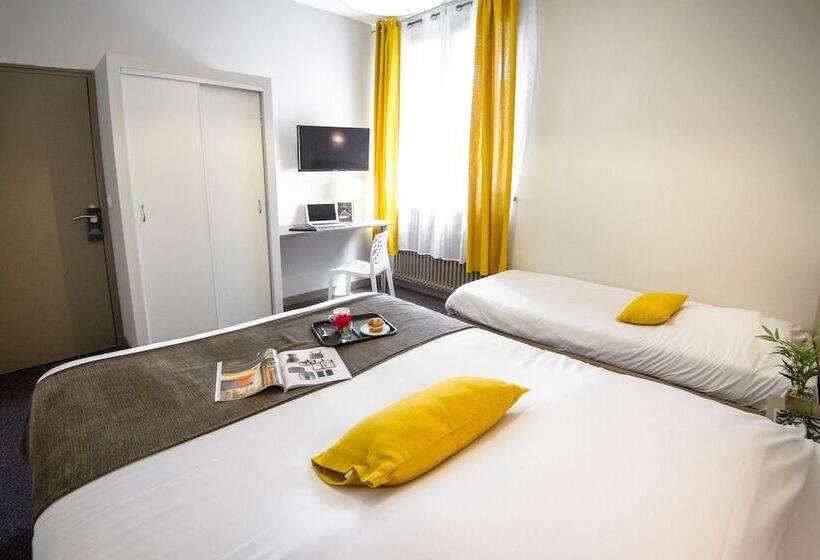 اتاق استاندارد سه نفره, De La Pommeraie