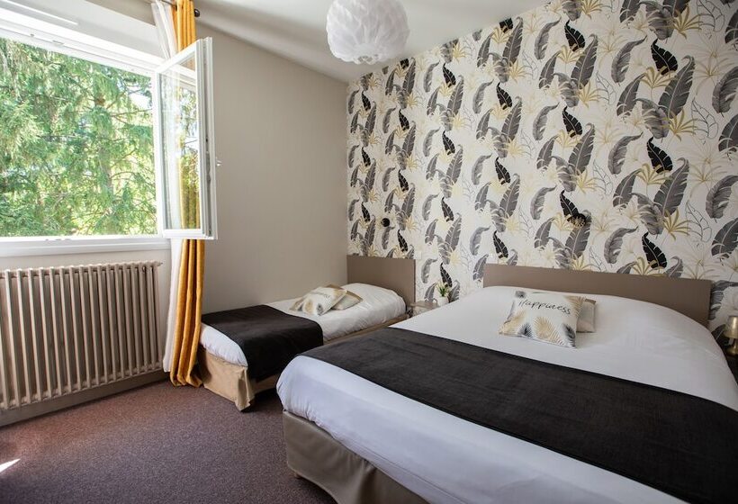 اتاق استاندارد سه نفره, De La Pommeraie