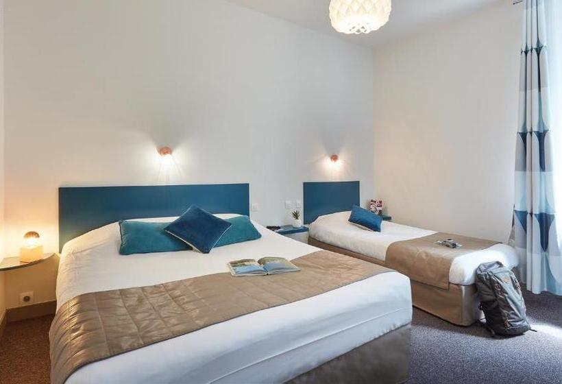 اتاق استاندارد سه نفره, De La Pommeraie