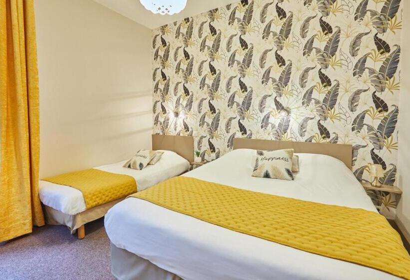 اتاق استاندارد سه نفره, De La Pommeraie