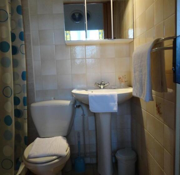 חדר בסיסי, Escal Hôtel