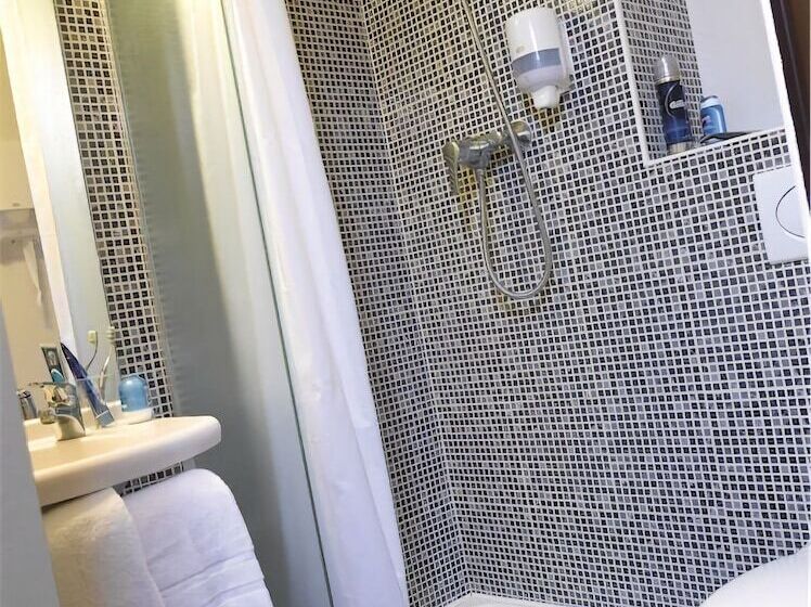 חדר סטנדרט, Hôtel Akena De Clermont Creil