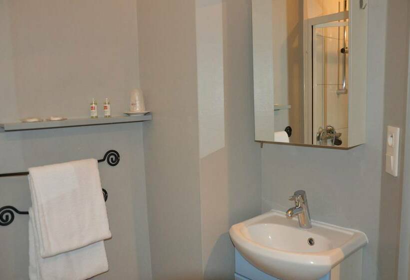 Номер Стандарт, Hôtel Alsace Lorraine