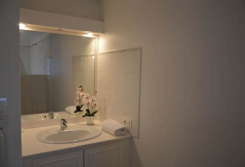 Номер Комфорт, Hôtel Alsace Lorraine