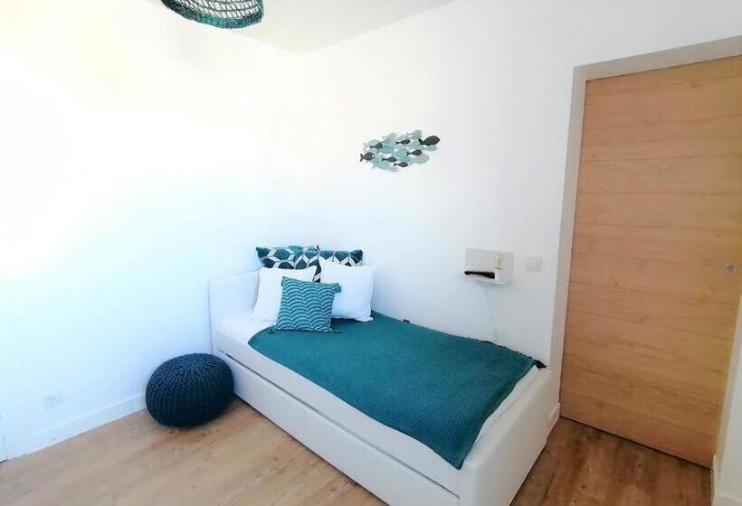 Четырехместный номер Премиум, Hôtel Ancre Marine & Spa Thalgo