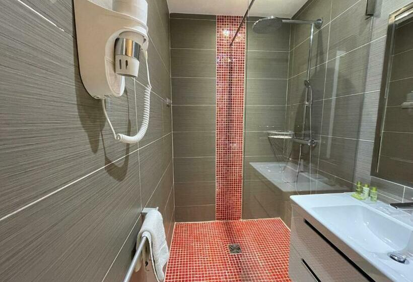 スタンダードルーム, Baptistin