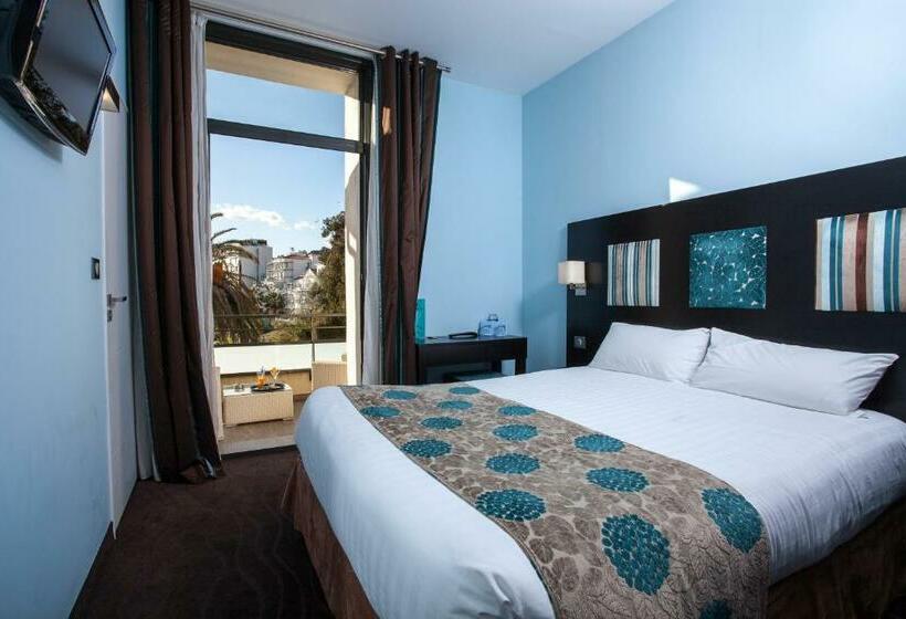 サイドシービュースーペリアールーム, Baptistin