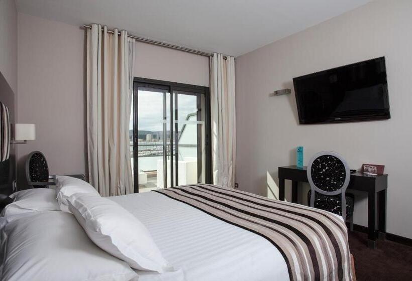 オーシャンビューデラックスルーム, Baptistin