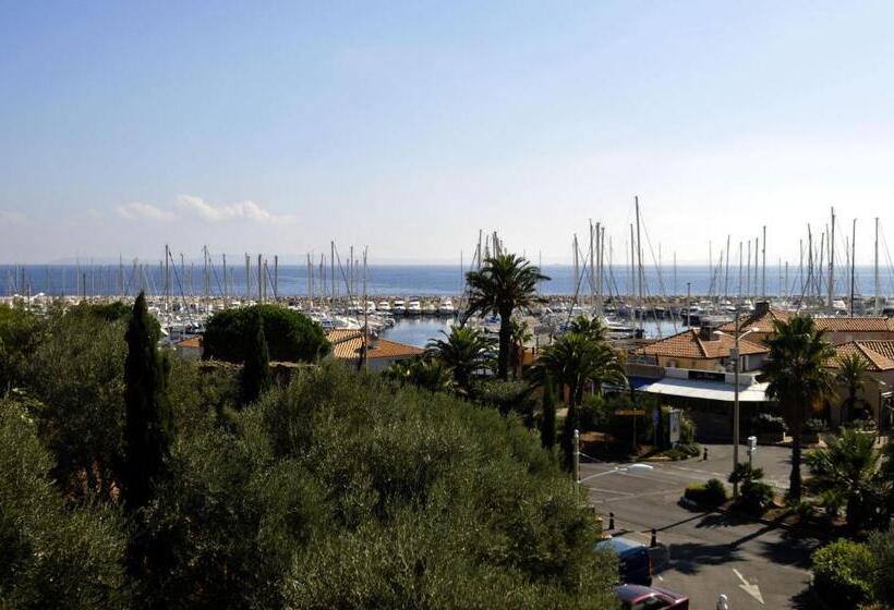 オーシャンビューデラックスルーム, Baptistin