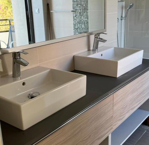 オーシャンビューデラックスルーム, Baptistin