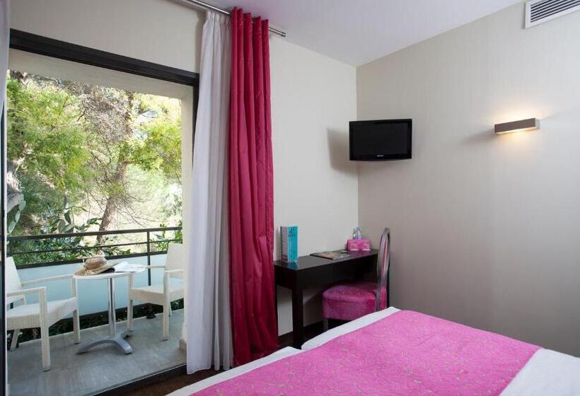 ガーデンビュースーペリアールーム, Baptistin