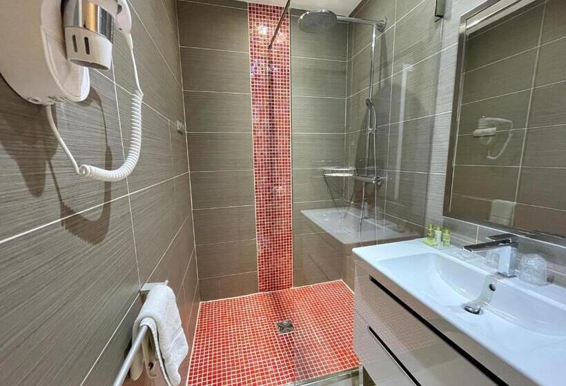 ガーデンビュースーペリアールーム, Baptistin