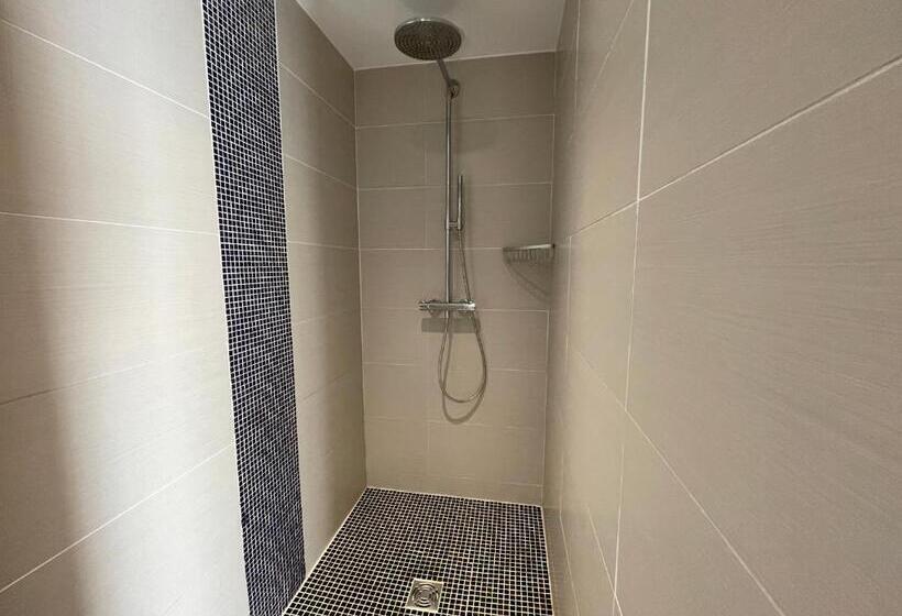 プレステージルーム、オーシャンビュー, Baptistin