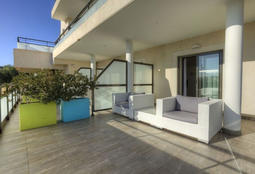 スタンダードルーム, Baptistin