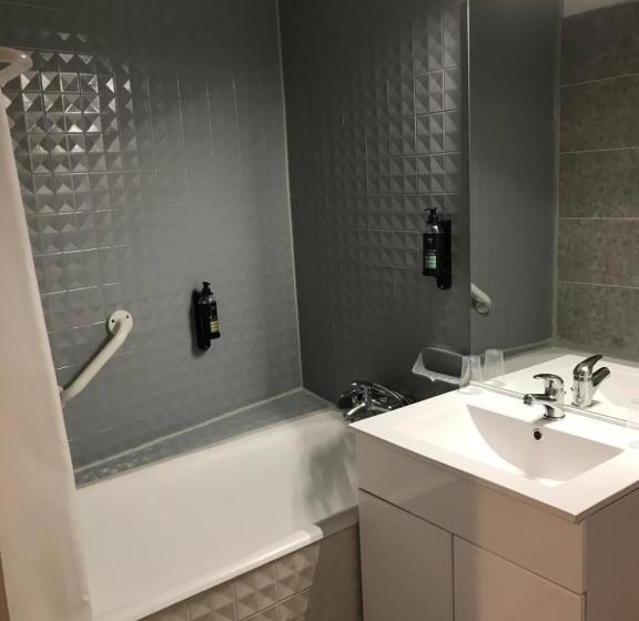 Номер Стандарт, De La Colombiere