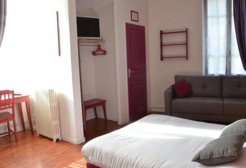 Номер Комфорт, De La Colombiere