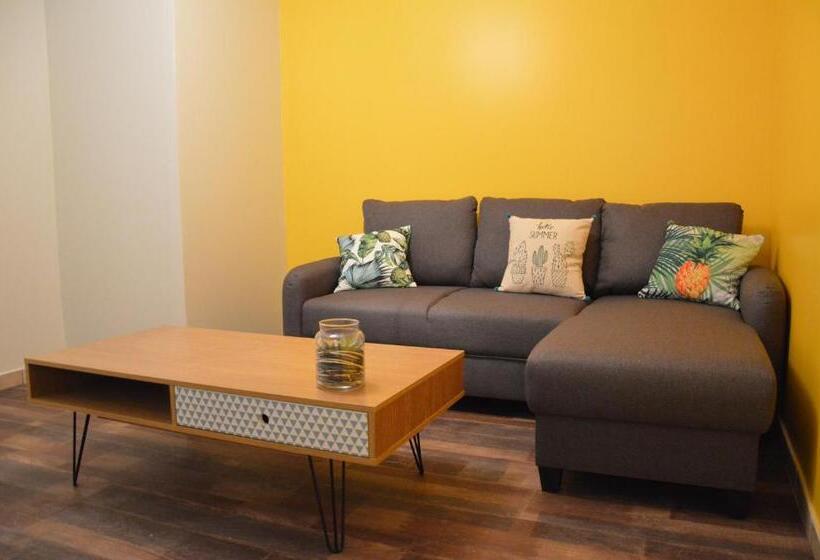 Апартаменты 1 Спальня, De La Colombiere