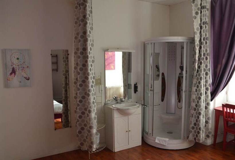 Номер Комфорт, De La Colombiere