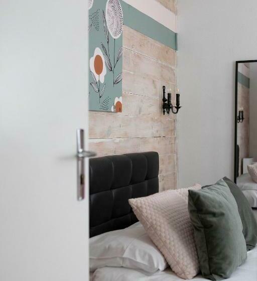 Номер Стандарт, Hôtel L Albatros