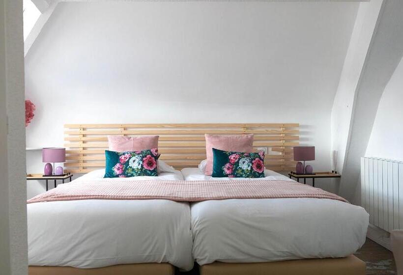 Семейный Номер, Hôtel L Albatros