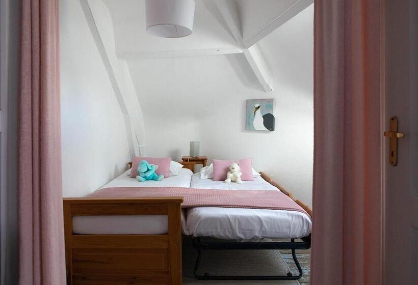 Семейный Номер, Hôtel L Albatros