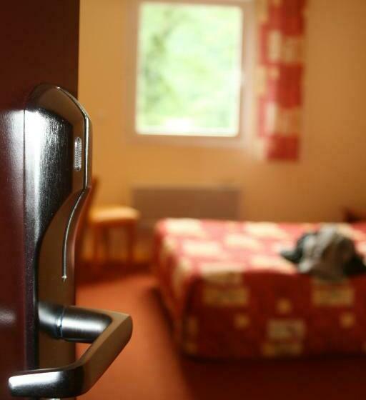 חדר סטנדרט, Hôtel La Colombiere Cantal