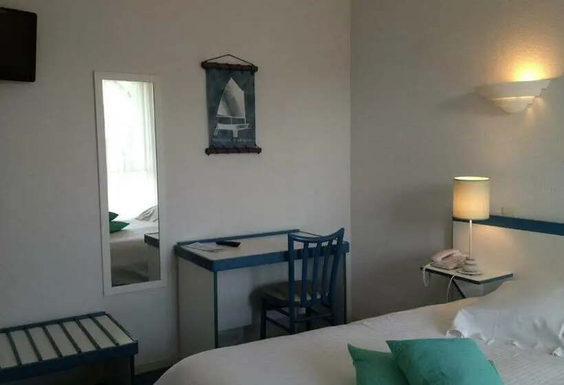 Standard-huone Sisäpuolella, Hôtel Orange Marine