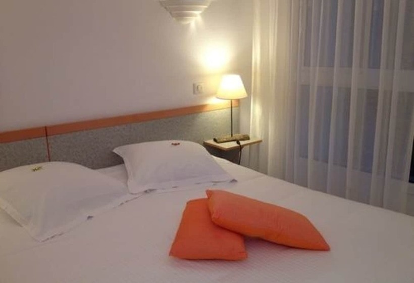 Номер Стандарт Индивидуальный, Hôtel Orange Marine