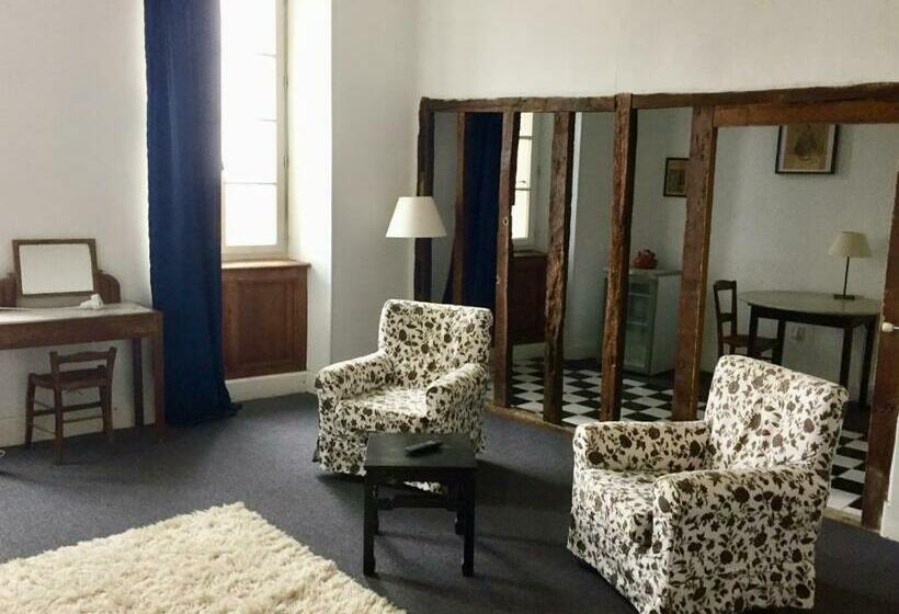 סוויטה, Hôtel Saint Laurans