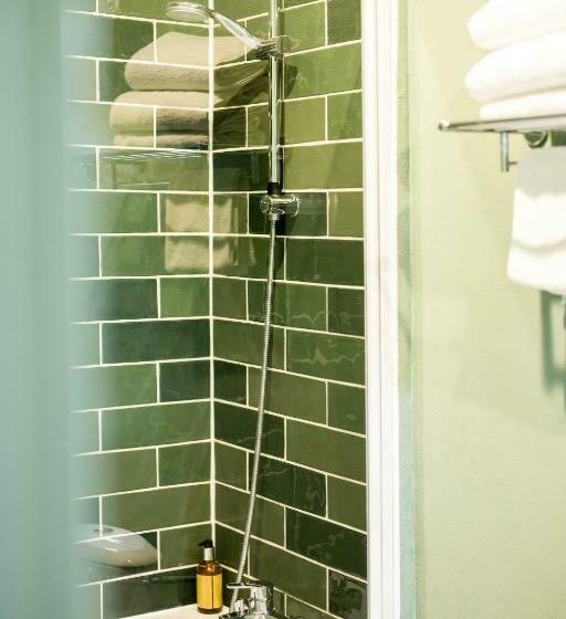 Номер Стандарт, Iena