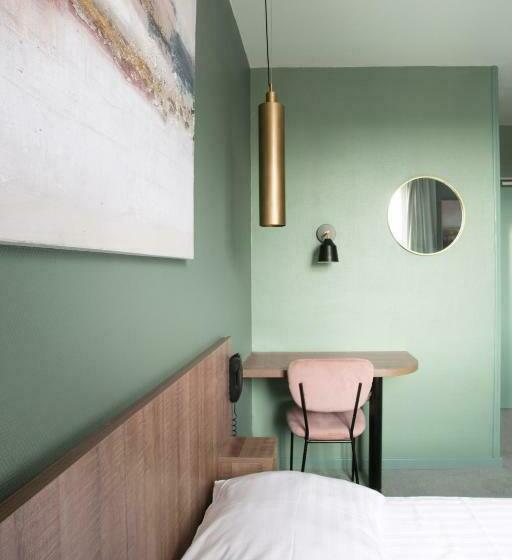 Номер Стандарт, Iena